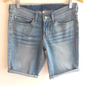 Levi's denim shorts size 27